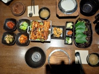 씨유의대칠암점 | #오늘여기클립 장어구이 정식이 메인인 칠암만장. 양념이 잘 배어있어 감칠맛은 좋지만, 예전보다는 뭔가 아쉬운 느낌..