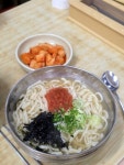 씨유 주례럭키점 | #오늘여기클립 #주례숨은맛집 #주례맛집 #손칼국수 주례럭키상가 1층 위치 한 20년 넘은 숨은 #맛집 오랜 단골들만 아는 이곳! 한 번도 소개 되지...
