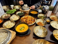 (주)풀잎채 사월에 보리밥&쭈꾸미 디큐브시티지점 | 가족과 함께 방문한 "사월에보리밥과쭈꾸미" 정갈한 한상 차림으로 즐거운 식사를 했네요. 반찬 가짓수도 많고 모두 맛나요. 매장과 주차장도 넓어...