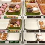 크리스피크림도넛현대연구소자판기 | #오늘여기클립 #크리스피크림도넛 자판기에서 오리지널 더즌을 구입하려고 했는데, 근처에 매장이 있어서 이왕 구입하는거 매장에 갔습니다....