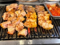 빈이커피진평먹자골목점 | (한식) 육즙 터지는 두툼한 목살의 매력 자세한 내용은 블로그 참고해 주세요 🐷 #구미맛집 #고기집추천 #삼겹살 #진평동먹자골목 #오늘여기클립