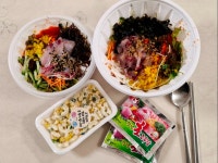 싱싱회수산물회신천 | #오늘여기클립 #365싱싱회수산 #회덮밥 #물회 #콘샐러드 ♡ 회덮밥 시켰더니 물회와 콘샐러드가 서비스로 ♡ ☆ 맛있게 잘 먹었습니다 ☆