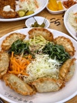 금화수제왕만두 | #오늘클립챌린지 #금화왕돈까스 #비빔만두 #파주돈까스 스프사진은 없지만.. 스프가 생각날때 찾는곳ㅋ