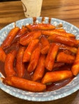 찐파스타&떡볶이 | #오늘클립챌린지 진한 양념에 떡과 튀김을 담뿍 담궈 먹는, 찐맛 떡볶이!