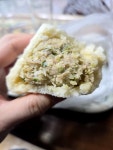 오가비만두찐방 | #가창옛날손찐방만두 신천대로 나가는길에 있는 가창 옛날 손찐방만두 고기 왕만두 호박찐빵 맛있음 #찐빵 #대구 #가창 #호박찐빵 #오늘클립챌린지