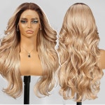 KOME 더티 블론드 합성 레이스 프론트 가발 13x4 HD 레이어드 웨이브 무광 여성용 데일리 사용 26IN Ash Blonde Highlight : 아브리오