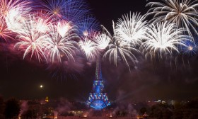 연중 가장 아름다운 에펠탑을 만날 수 있는 날? 7월 14일 프랑스 혁명 기념일