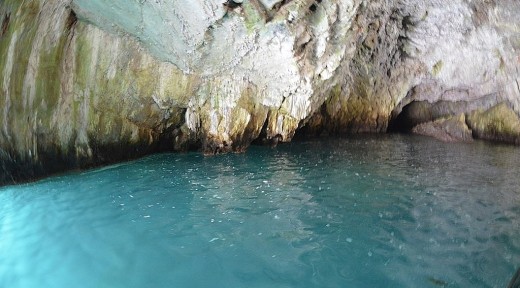 푸른 동굴