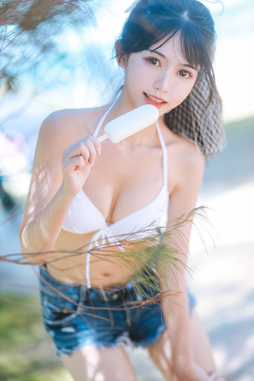 COSER女菩萨“鳗鱼霏儿” 海边比基尼写真在线看-女菩萨-『游乐宫』Youlegong.com 第18张