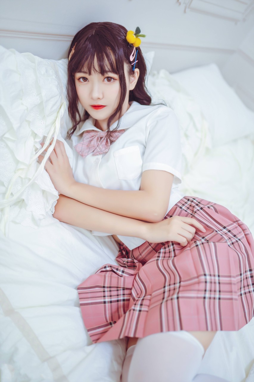 Lovely呆玄：过膝白.丝主题写真美图_觅爱图在线看 [41]