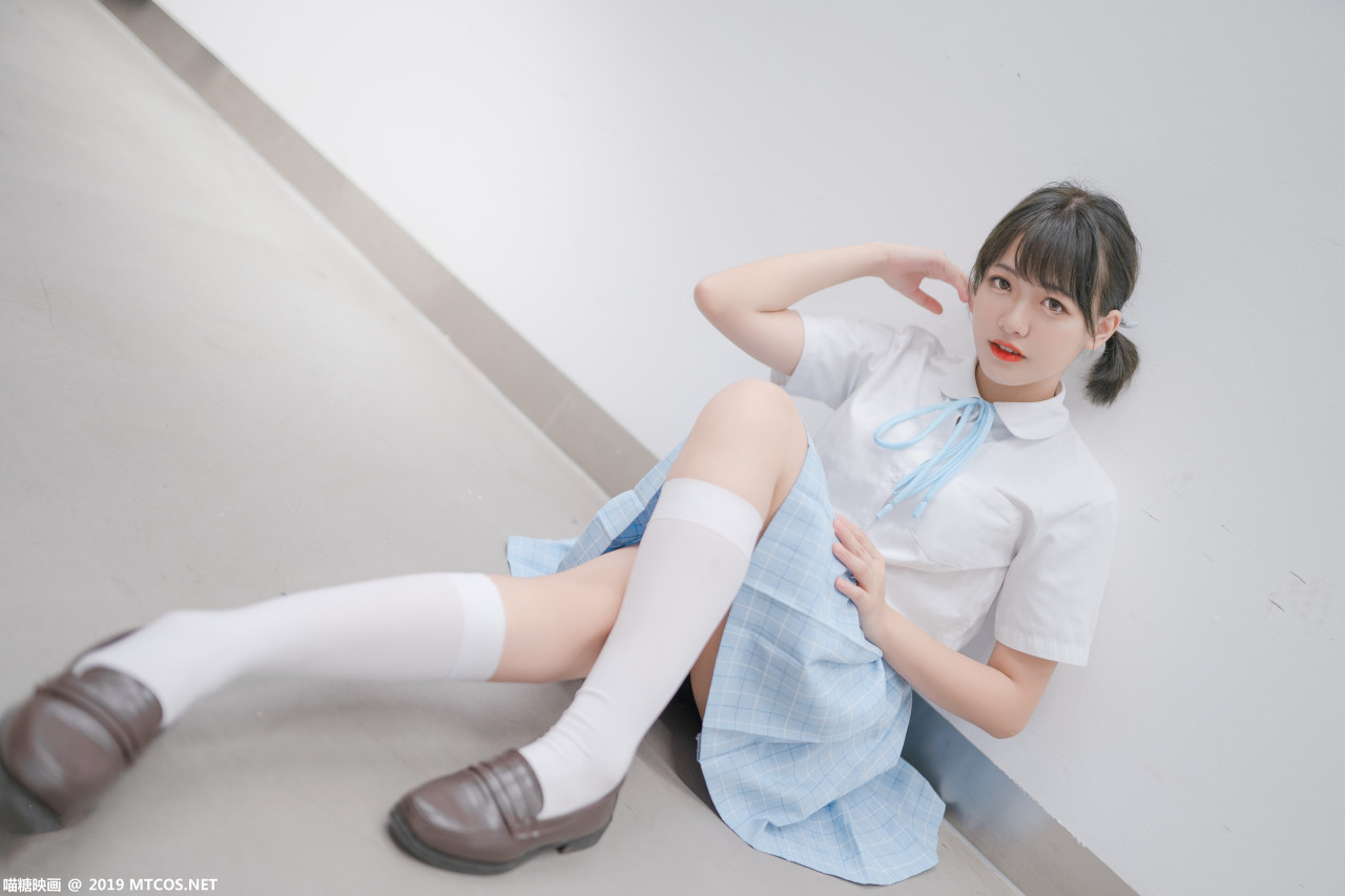 微博妹子@Lovely呆玄_双马尾主题写真在线看_觅爱图在线看图 [37]