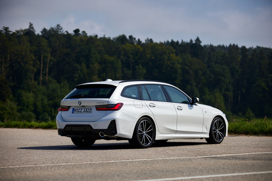 2023 BMW 3시리즈 투어링 제원 색상 가격 연비 특징 리뷰