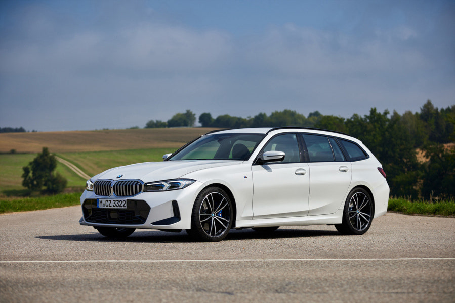 2023 BMW 3시리즈 투어링 제원 색상 가격 연비 특징 리뷰