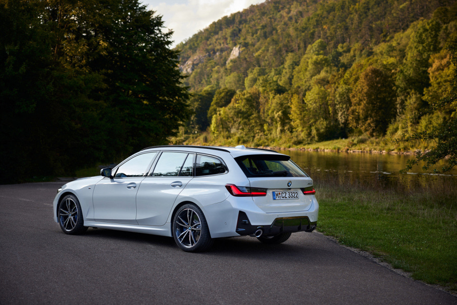 2023 BMW 3시리즈 투어링 제원 색상 가격 연비 특징 리뷰