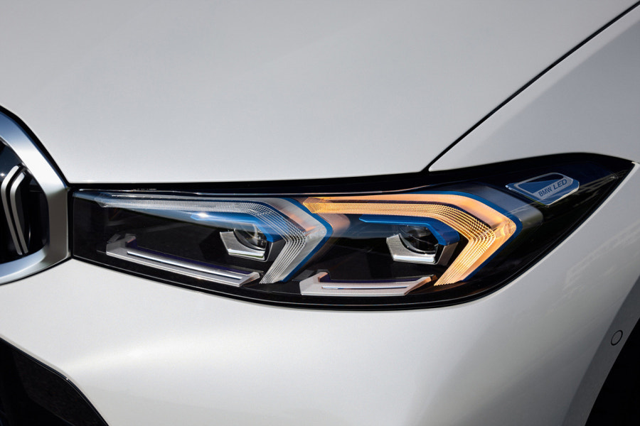2023 BMW 3시리즈 투어링 제원 색상 가격 연비 특징 리뷰