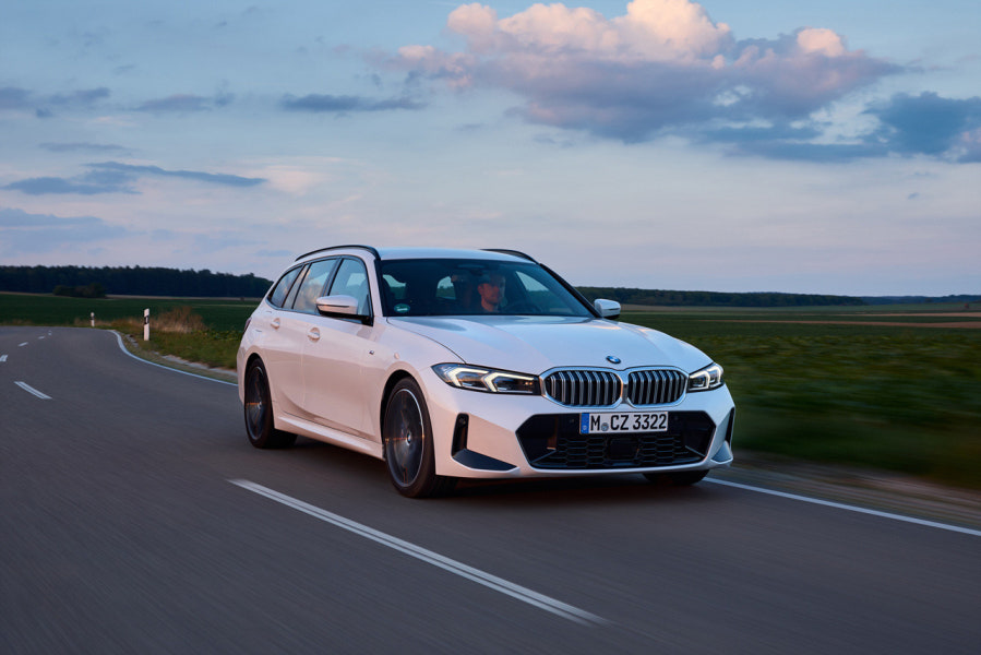2023 BMW 3시리즈 투어링 제원 색상 가격 연비 특징 리뷰