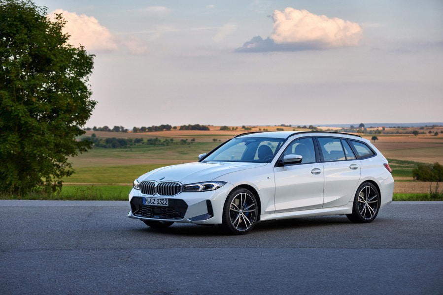 2023 BMW 3시리즈 투어링 제원 색상 가격 연비 특징 리뷰