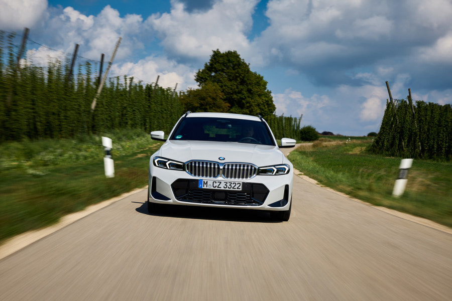 2023 BMW 3시리즈 투어링 제원 색상 가격 연비 특징 리뷰