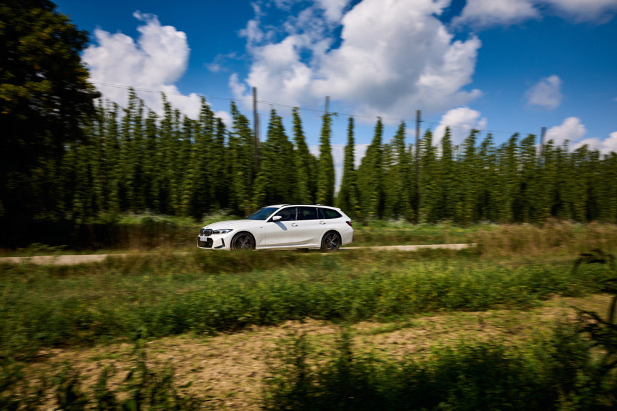 2023 BMW 3시리즈 투어링 제원 색상 가격 연비 특징 리뷰