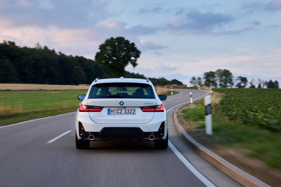 2023 BMW 3시리즈 투어링 제원 색상 가격 연비 특징 리뷰