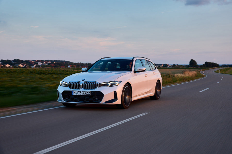 2023 BMW 3시리즈 투어링 제원 색상 가격 연비 특징 리뷰