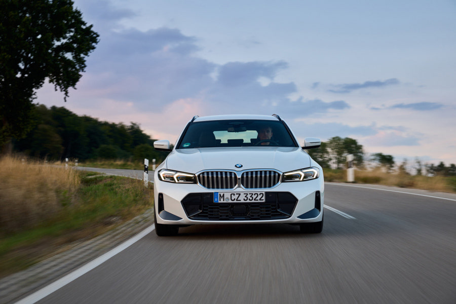2023 BMW 3시리즈 투어링 제원 색상 가격 연비 특징 리뷰
