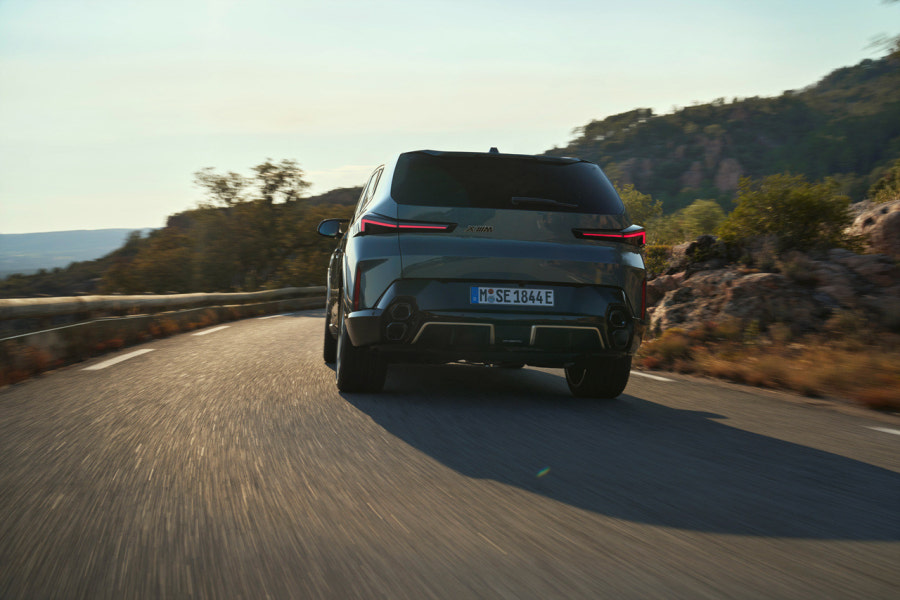 2023 BMW XM 연비 색상 제원 가격 사진 리뷰