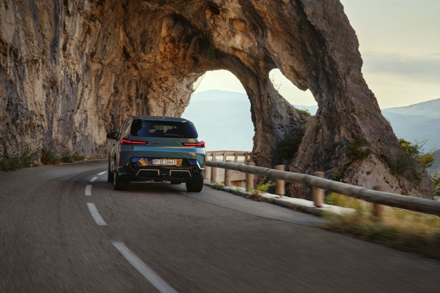 2023 BMW XM 연비 색상 제원 가격 사진 리뷰