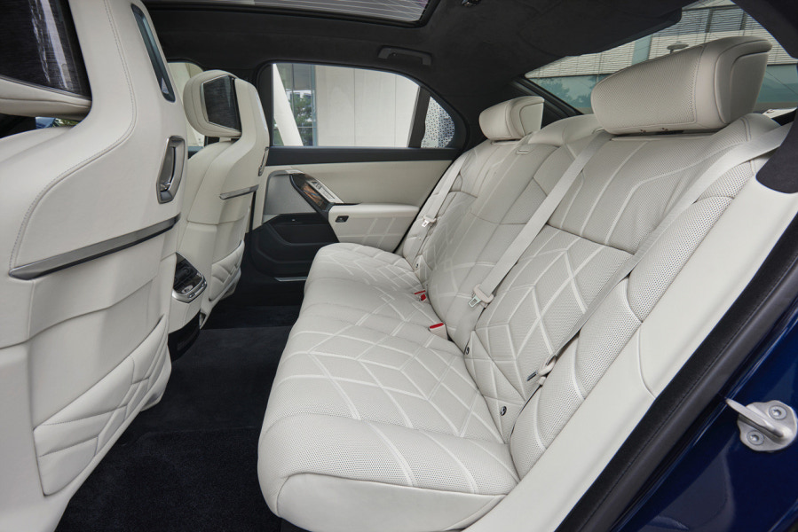 2023 BMW 7시리즈 제원 색상 가격 연비 특징 리뷰