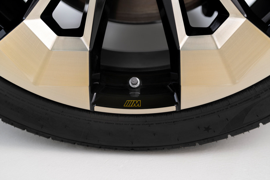 2023 BMW XM 연비 색상 제원 가격 사진 리뷰