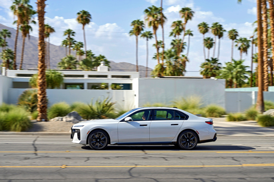 2023 BMW 7시리즈 제원 색상 가격 연비 특징 리뷰