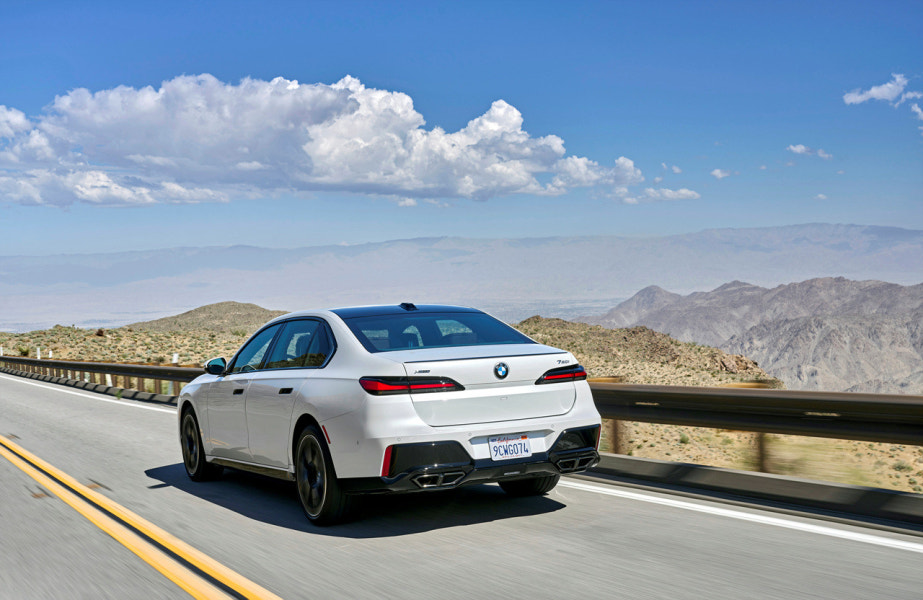 2023 BMW 7시리즈 제원 색상 가격 연비 특징 리뷰