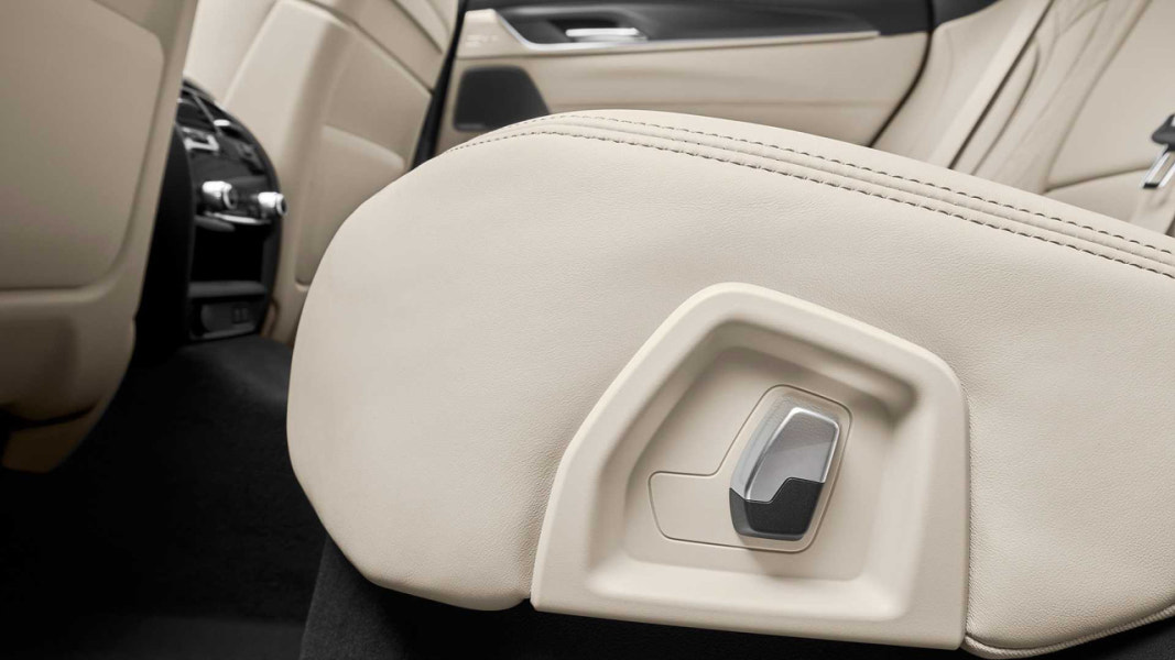 2023 BMW 6시리즈 그란투리스모 제원 색상 가격 연비 특징 리뷰