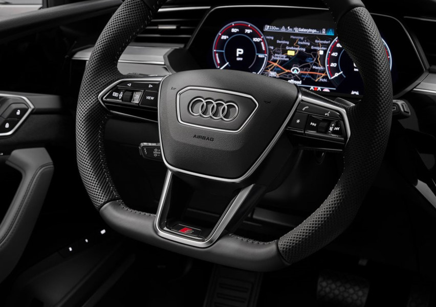 2023 아우디 e-트론 S 연비 색상 제원 가격 사진 리뷰