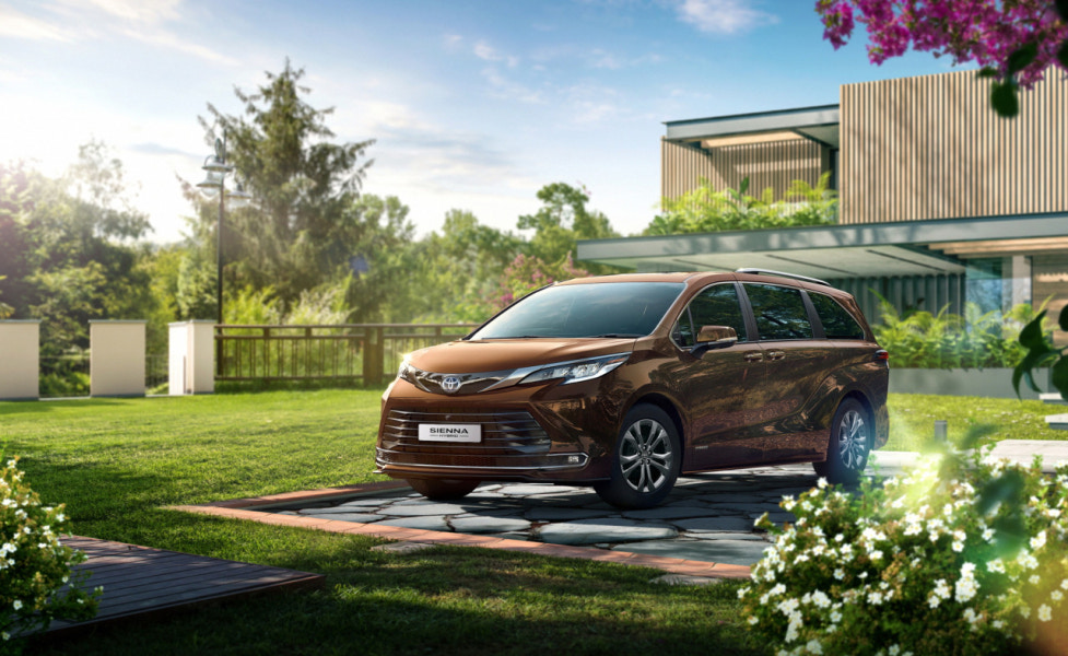 2023 토요타 시에나 하이브리드 연비 색상 제원 가격 사진 리뷰
