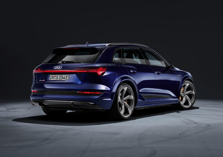 2023 아우디 e-트론 S 연비 색상 제원 가격 사진 리뷰