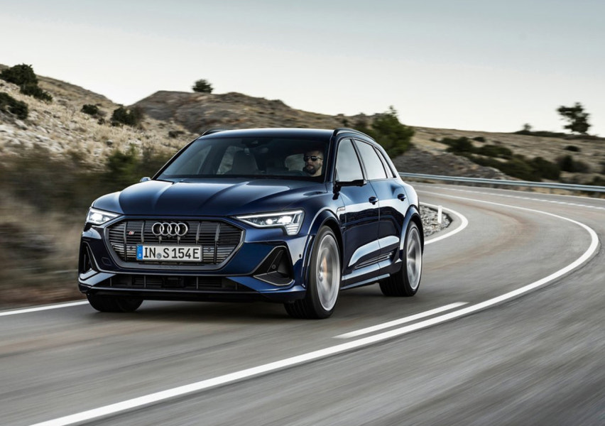 2023 아우디 e-트론 S 연비 색상 제원 가격 사진 리뷰