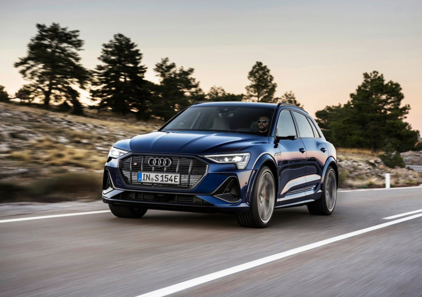 2023 아우디 e-트론 S 연비 색상 제원 가격 사진 리뷰