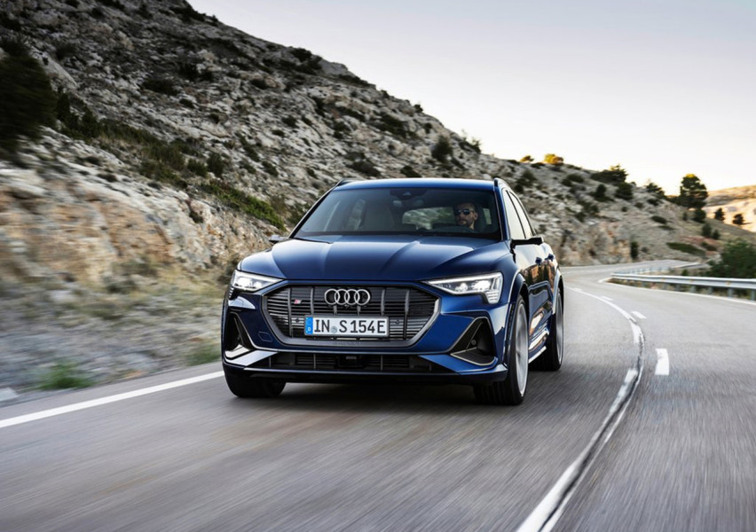 2023 아우디 e-트론 S 연비 색상 제원 가격 사진 리뷰