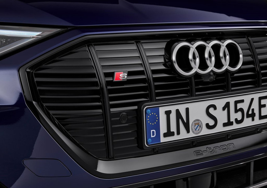 2023 아우디 e-트론 S 연비 색상 제원 가격 사진 리뷰