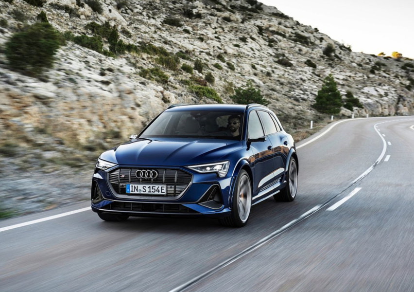 2023 아우디 e-트론 S 연비 색상 제원 가격 사진 리뷰