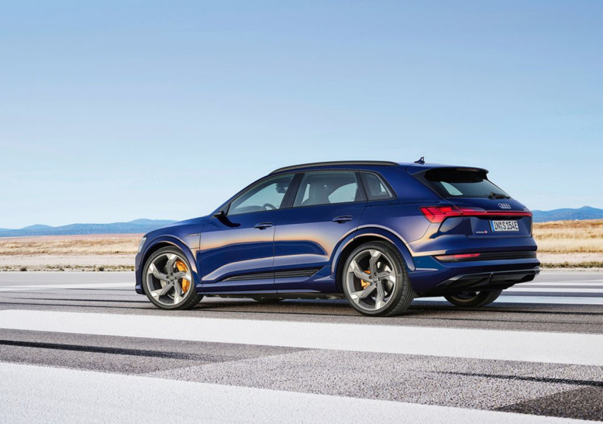 2023 아우디 e-트론 S 연비 색상 제원 가격 사진 리뷰