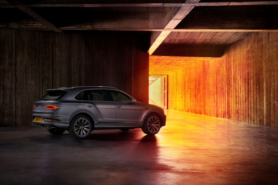 2023 벤틀리 벤테이가 연비 색상 제원 가격 사진 리뷰