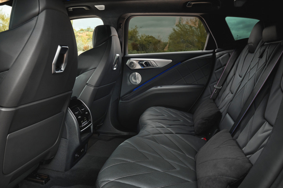 2023 BMW XM 연비 색상 제원 가격 사진 리뷰