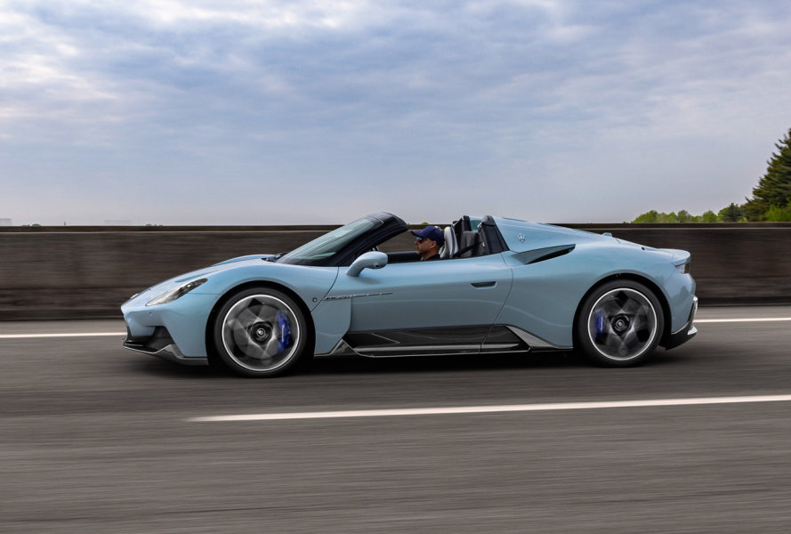 2023 마세라티 MC20 첼로 연비 색상 제원 가격 사진 리뷰