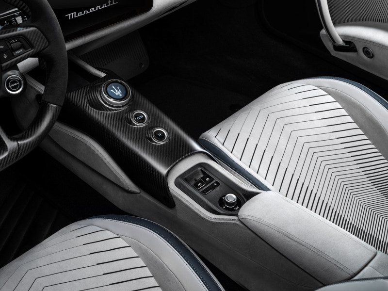 2023 마세라티 MC20 첼로 연비 색상 제원 가격 사진 리뷰