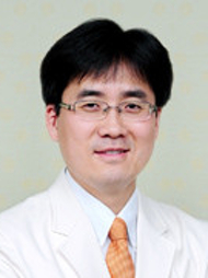 의사 김석진사진