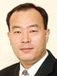 언론인 김석진사진