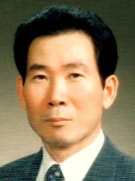 교육자 김영용사진