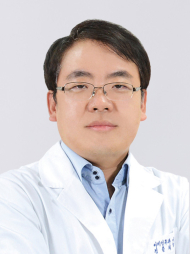 의사 김용완사진